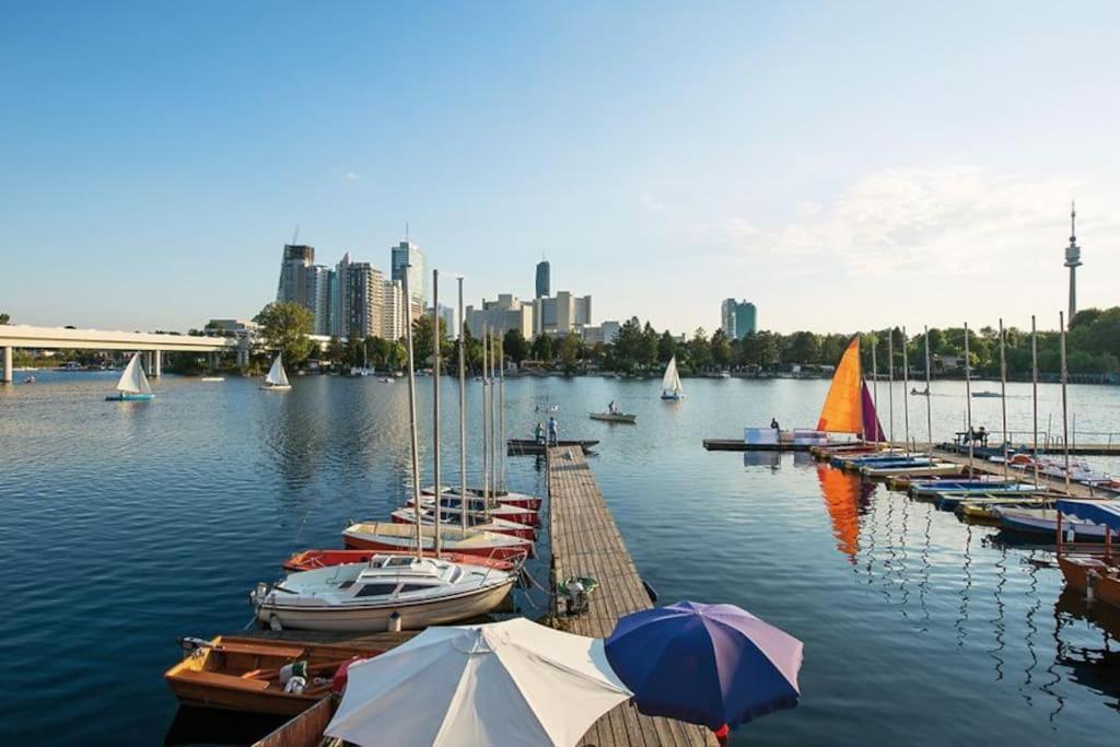Schoenes Living Am Donauufer Wien Eksteriør billede